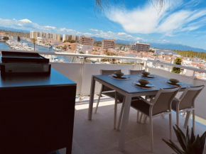 Appart Serenity, Canal, Amarre, Piscine et Jacuzzi
